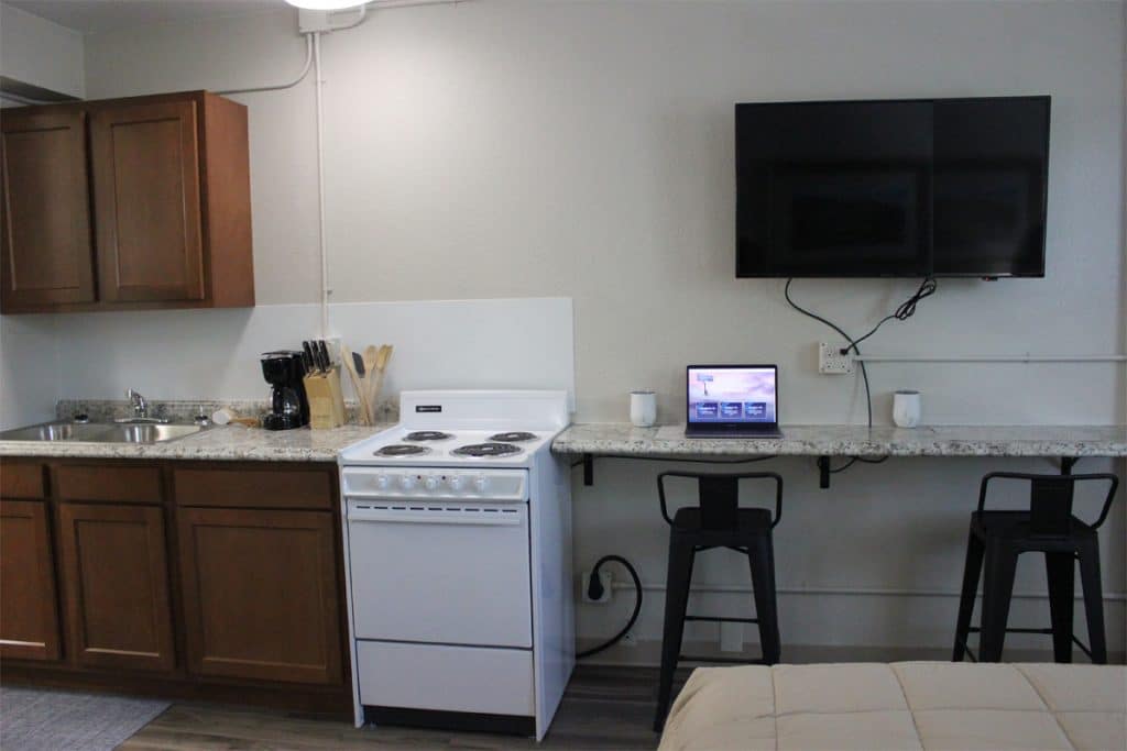 Daybreak Suites Studio Suite
