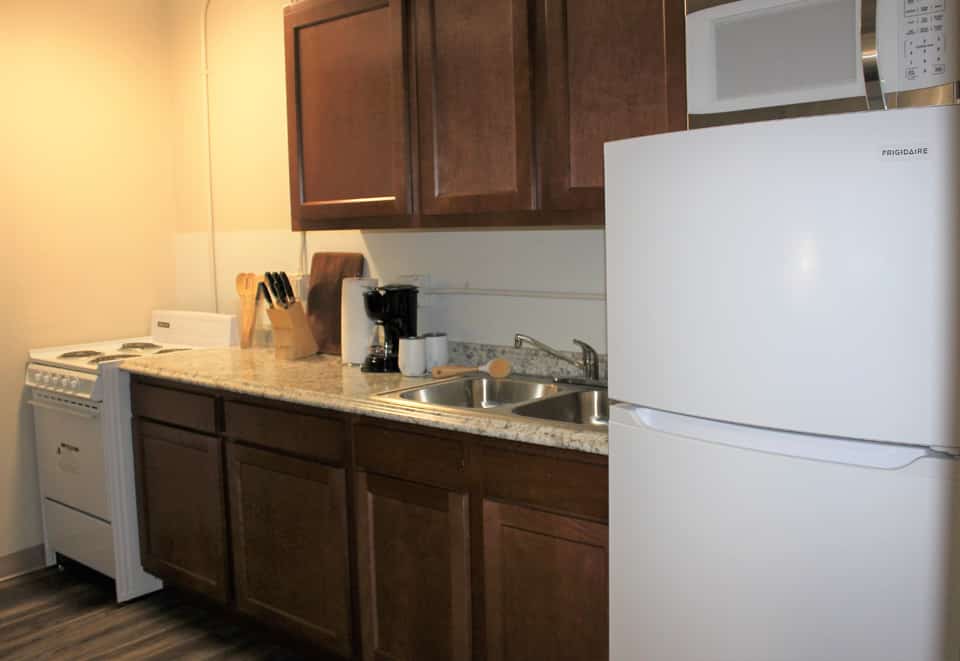 DaybreakSuitesOneBedroomKitchen