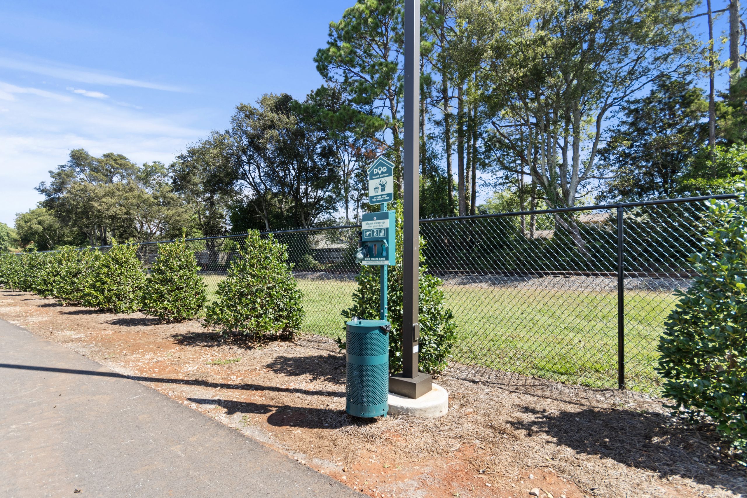 DaybreakSuitesHuntsville Dog Station