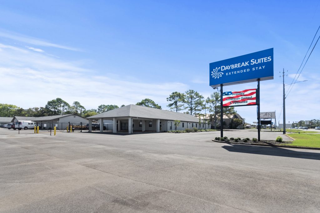 Daybreak Suites Exterior